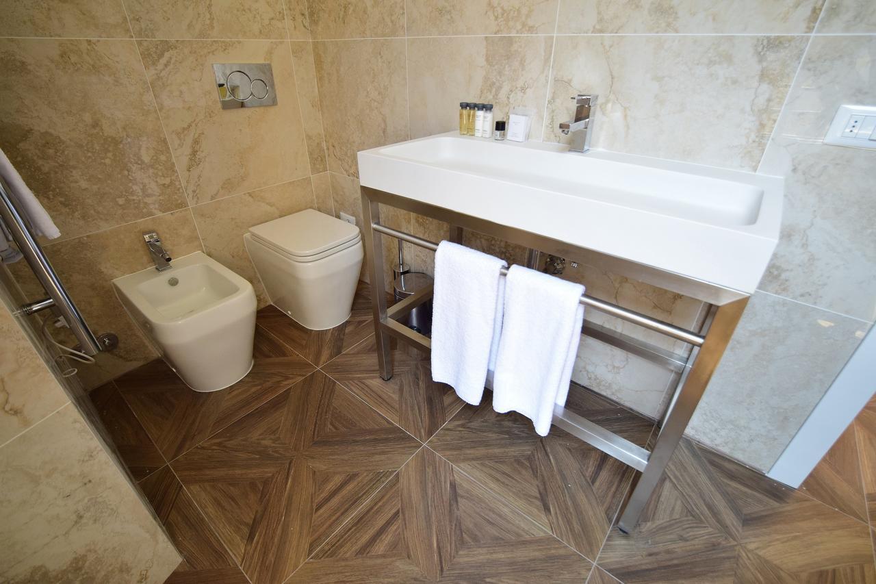 Kf Deluxe B&B ฟลอเรนซ์ ภายนอก รูปภาพ