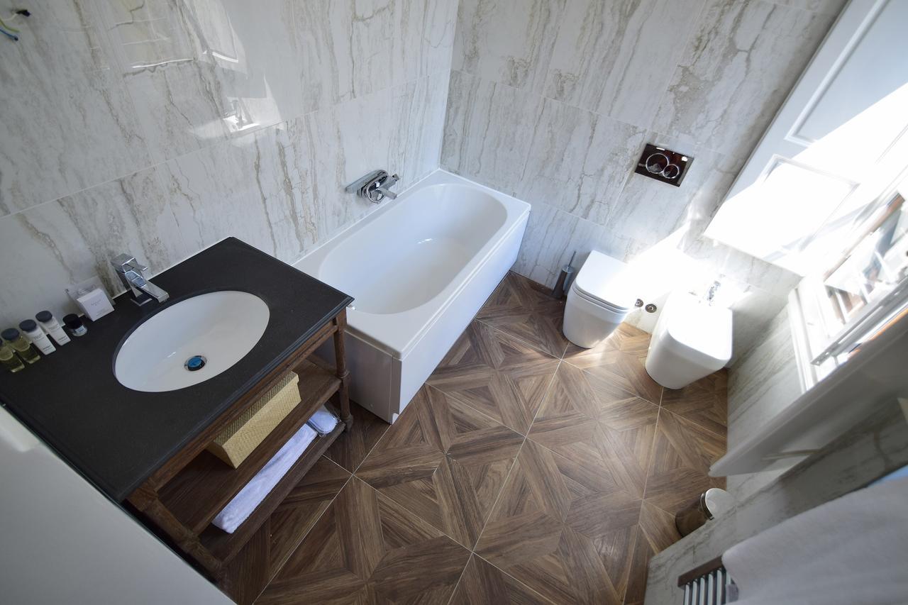 Kf Deluxe B&B ฟลอเรนซ์ ภายนอก รูปภาพ